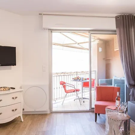 Apartment Charming 4 Studio With Pool And Garage *